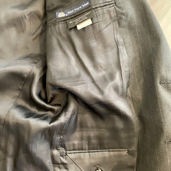 Burberry Dark Grey Pinstripe Blazer 42R - Picture 5 of 10